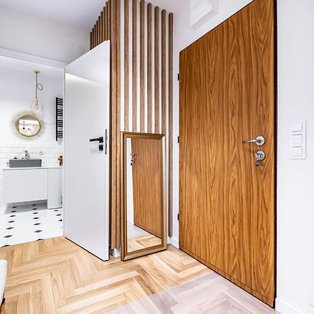 Luksusowy Apartament Blisko Centrum, Parking W Garazu Podziemnym Varsovia Exterior foto